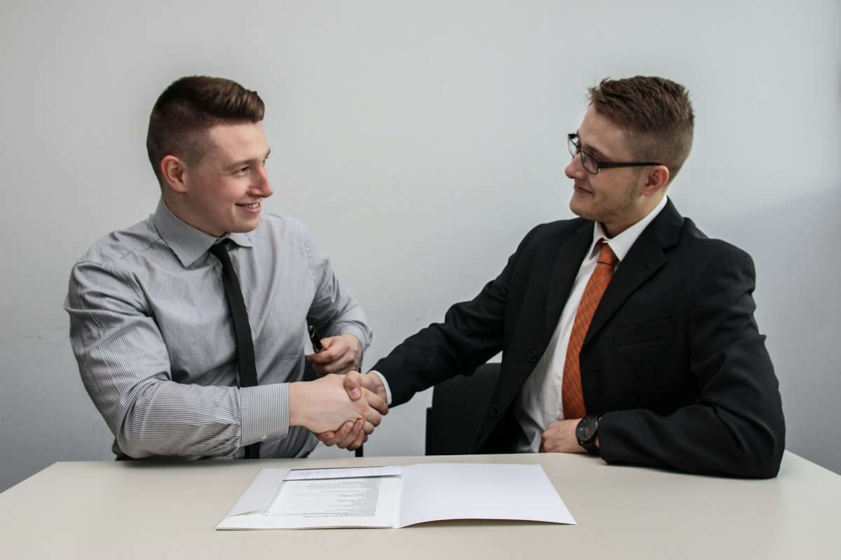 Mentor giving one-on-one career guidance to a student